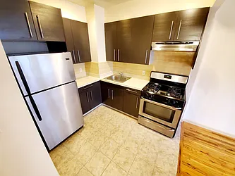 Rented by Metro Garden Realty NYC