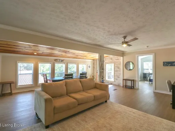 940 Nolin Estates Rd, Clarkson, KY 42726