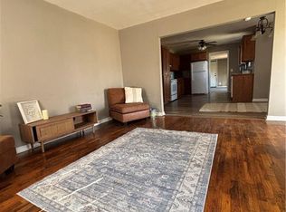 202 S 7th St, Lacygne, KS 66040