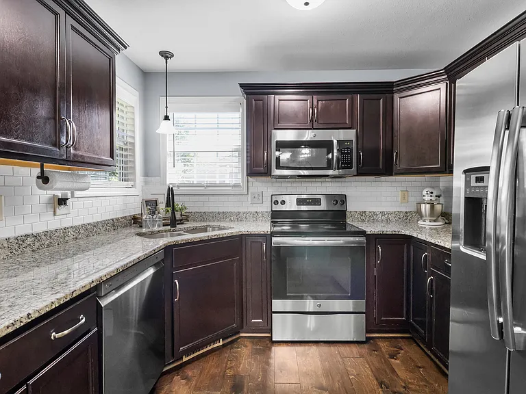 773 Banister Dr — Photo 9