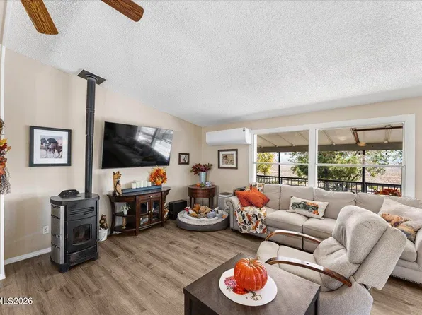 3640 Garnet Ct, Silver Springs, NV 89429