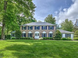 27 Juniper Way, Basking Ridge, NJ 07920