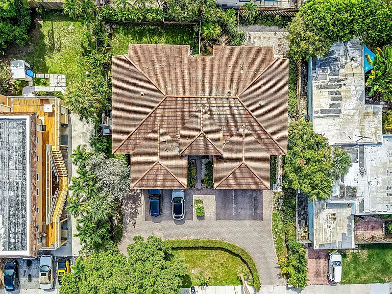 512 S Ocean Blvd — Photo 39