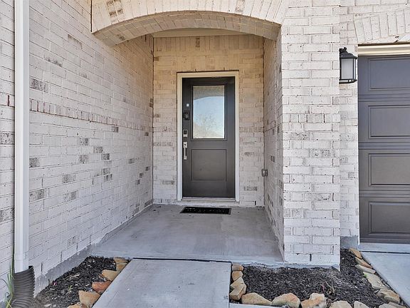 3rd image of 2127 Heather Ridge Way