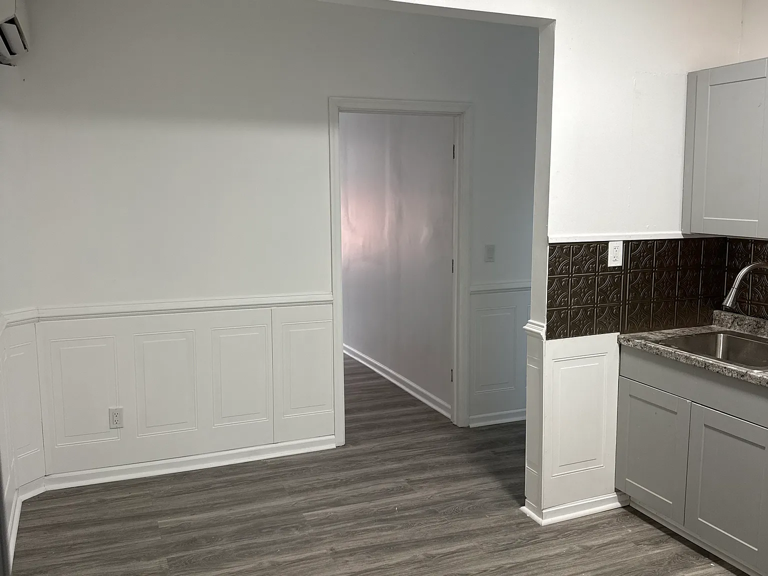 2 bed, 800 sqft, $1,400 — Photo 1