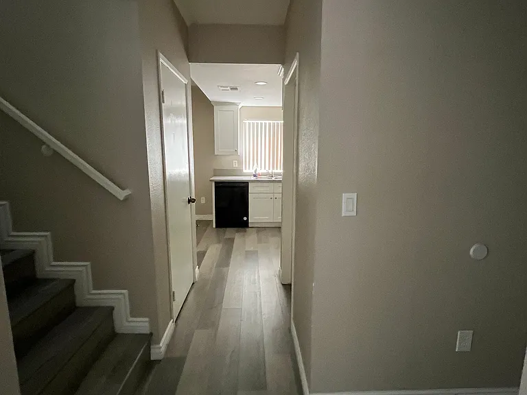 20601 Seine Ave #15 — Photo 16