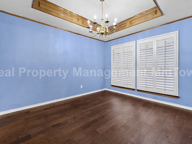 621 Windgate Ct — Photo 7