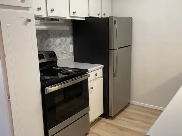 305 Menlo Dr #305, Columbia, SC 29210