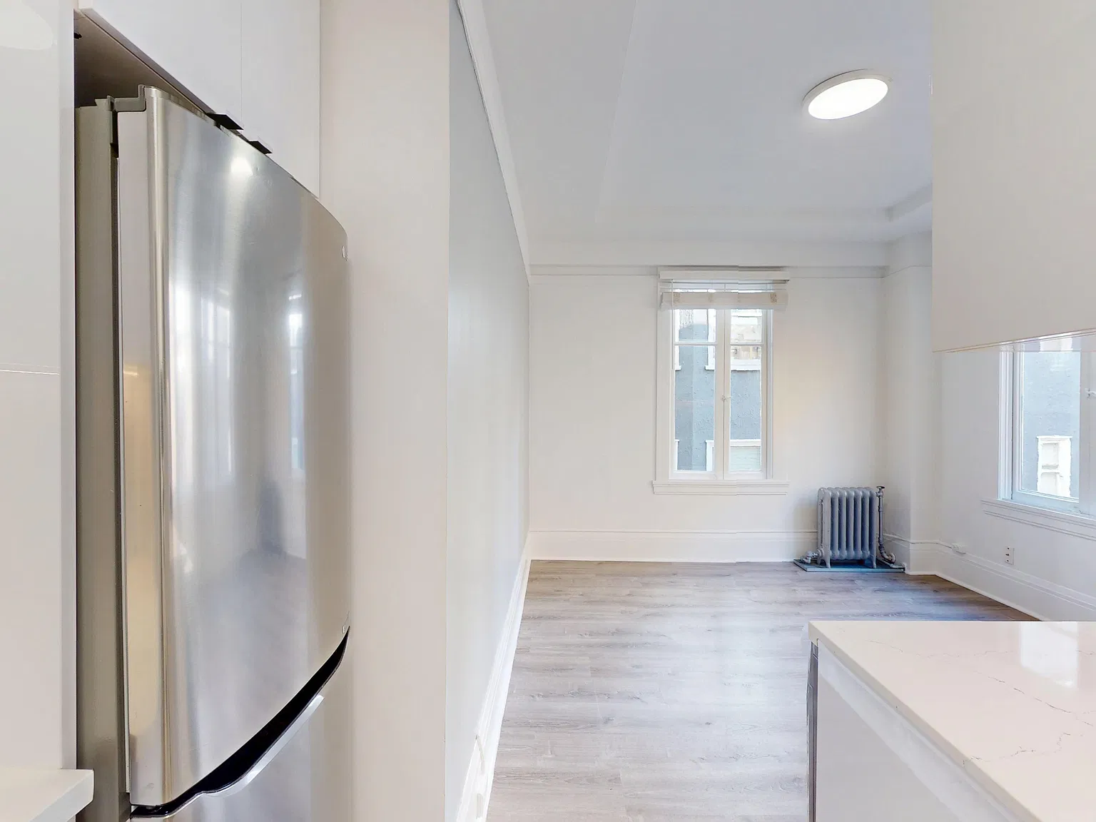 Spacious 1BR Apartment Near Union Square | In-Unit Laundry | Pet Friendly — Photo 3
