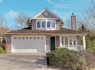 2526 NW Marsden Pl, Portland, OR