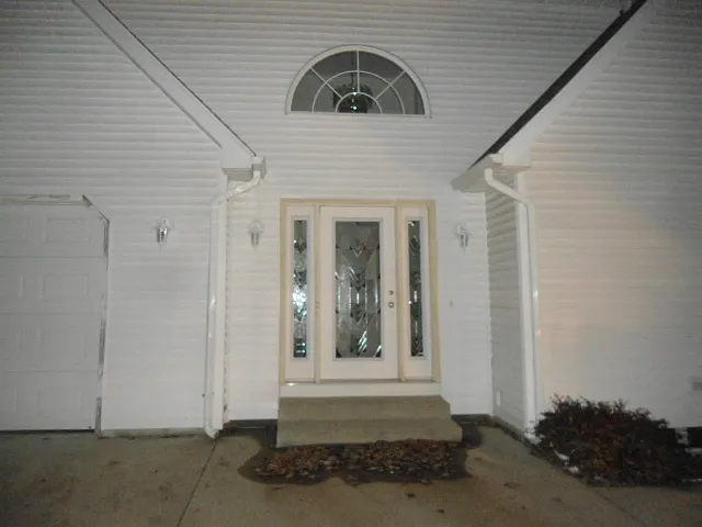511 W Belle Ave photo 1