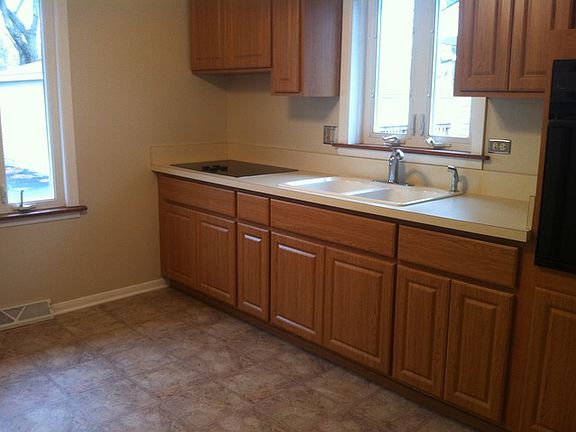 2nd image of 343 N Ash Ave
