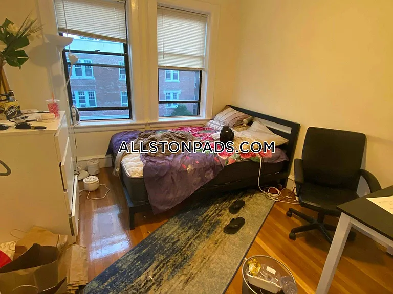 21 Park Vale Ave — Photo 7