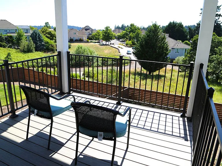 5004 NW Lavender Cir — Photo 1