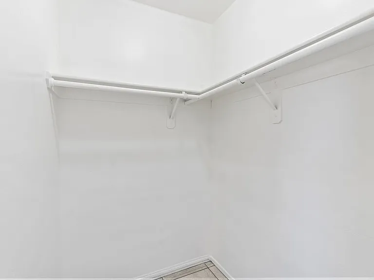 6727 S 5th Ave — Photo 23