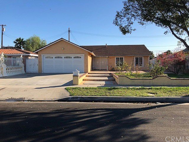1st image of 4006 W Wisteria Pl
