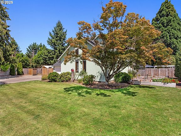 4th image of 6217 NE 82nd Ave