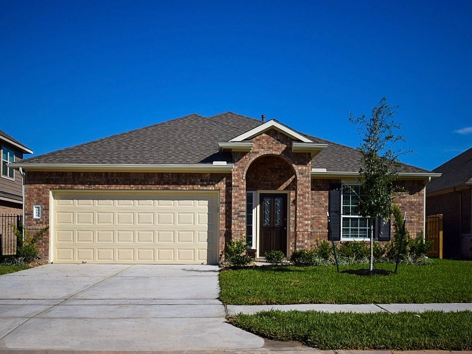1st image of 29619 Yaupon Shore Dr