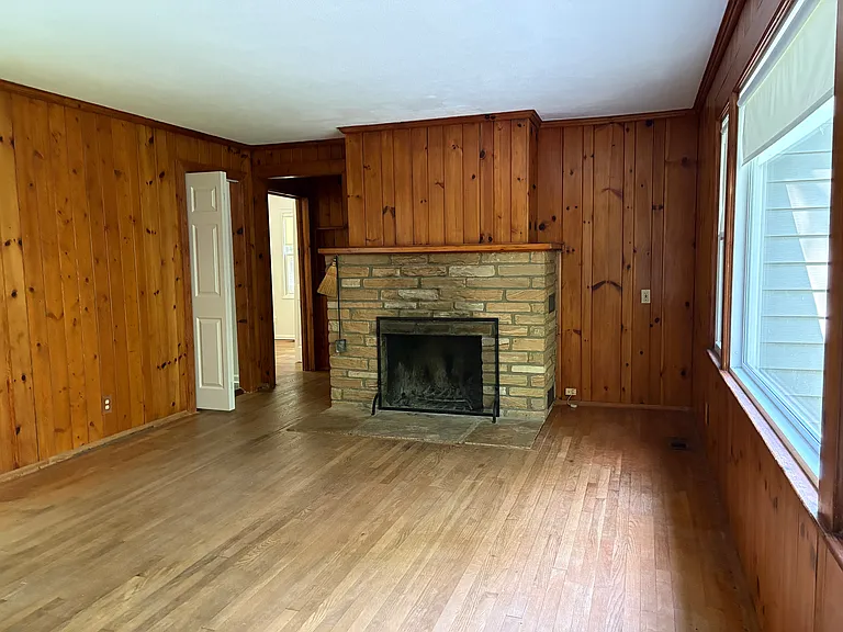 3406 Laurel Park Hwy — Photo 16