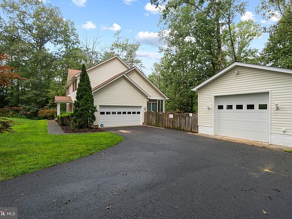 2nd image of 46 Longwood Dr