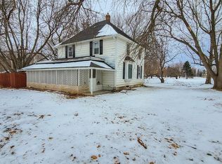 702 James St, Callender, IA 50523