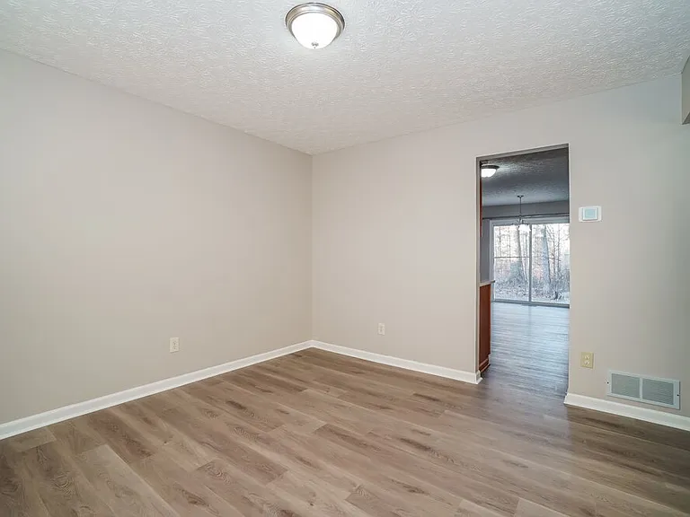 9054 Jackies Bnd — Photo 6