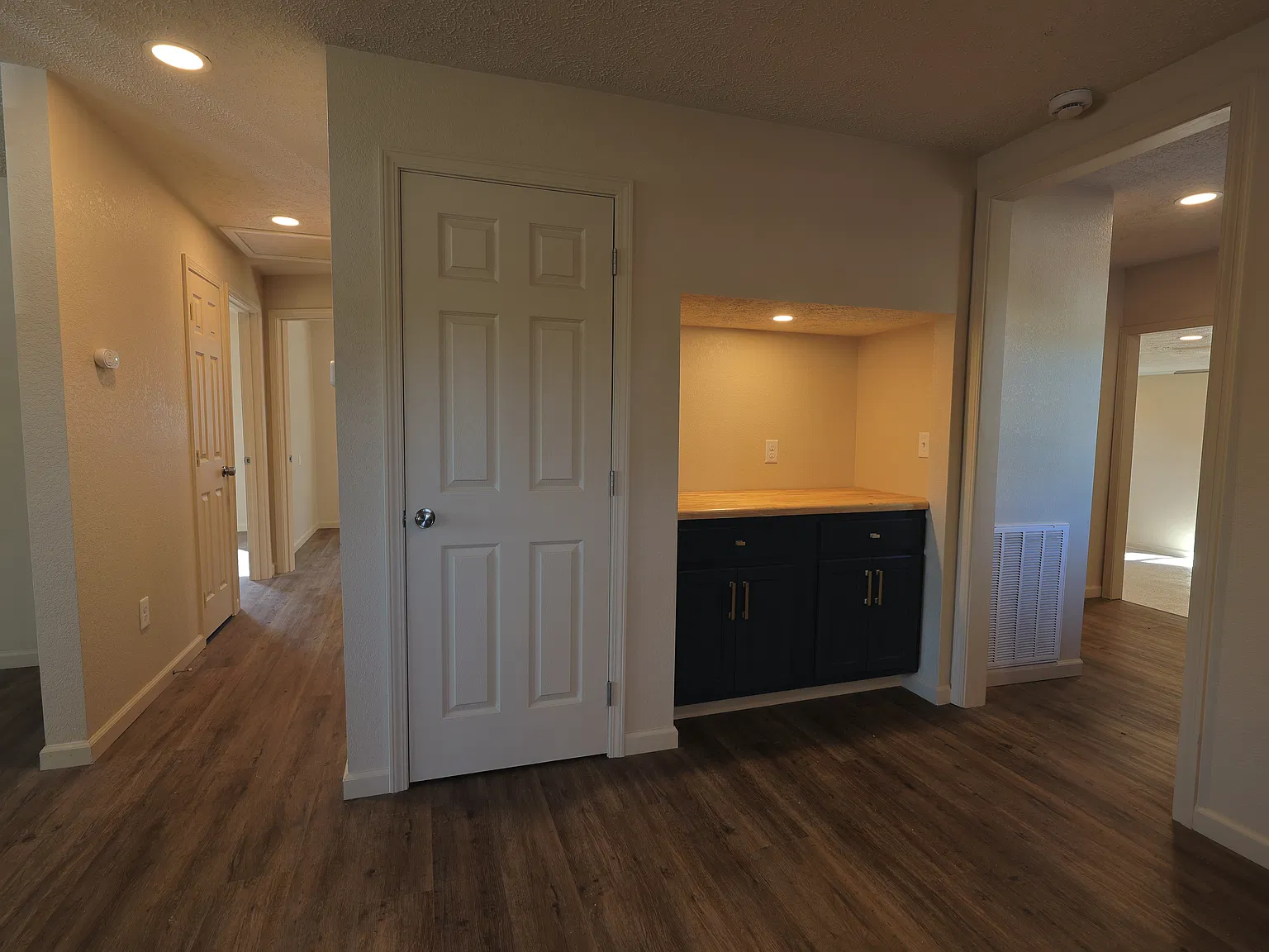 718 E Union St. — Photo 3
