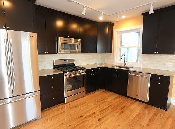 2nd image of 3731 N Janssen Ave #2C