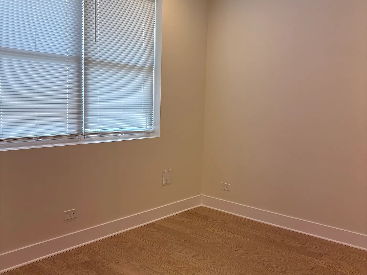 1 bed, 500 sqft, $1,200 — Photo 2