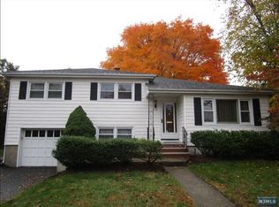 736 Highland Ave, Paramus, NJ 07652