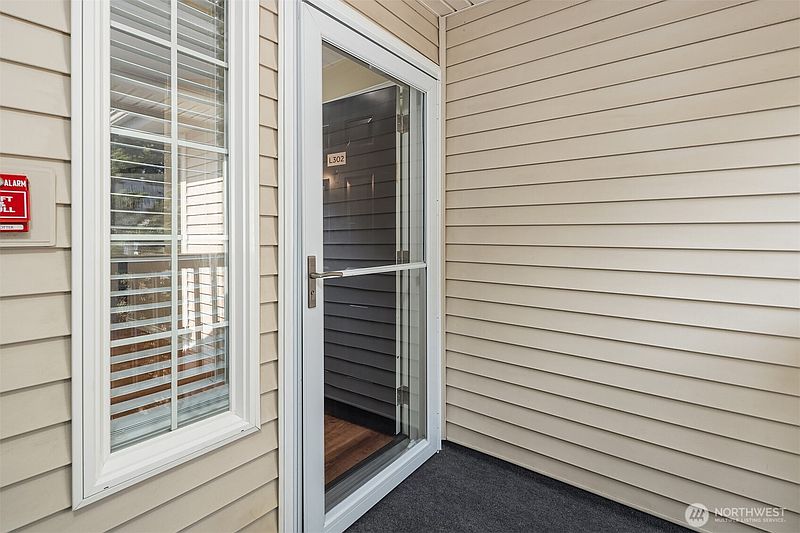 3rd image of 12120 NE 172nd Place #L302