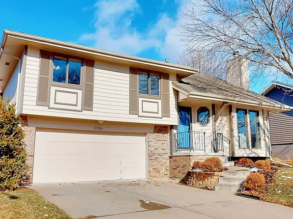 13584 Chandler St, Omaha, NE 68138