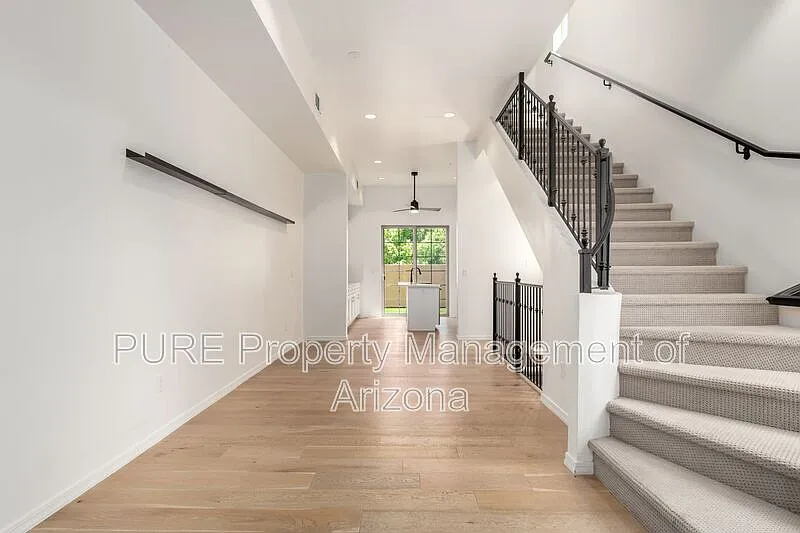 2 bed, 2.5 bath, 1470 sqft, $2,590 — Photo 4