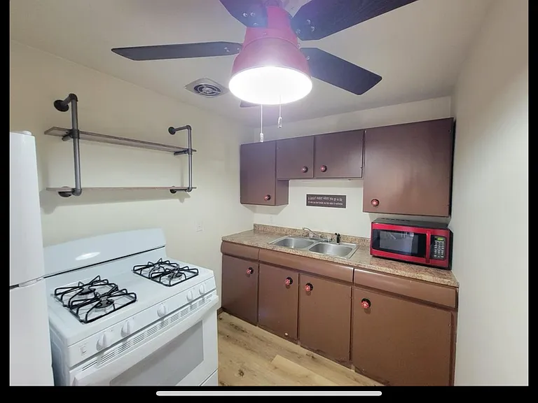 120 N Michigan St #6 — Photo 1