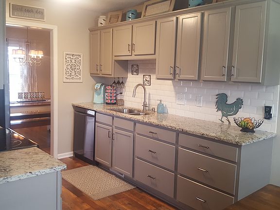 4th image of 3171 Stag Ln
