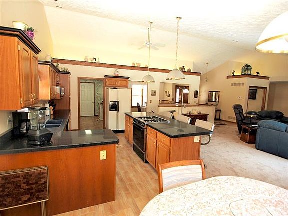 5th image of 5712 Squirrelsnest Ln