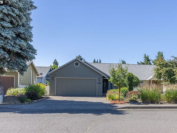 3rd image of 809 Sieverkropp Dr