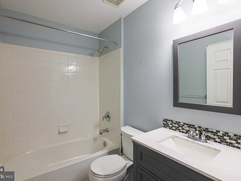 9300 Summit View Way — Photo 32