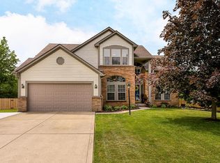 691 Cherry Hill Dr, Pickerington, OH 43147