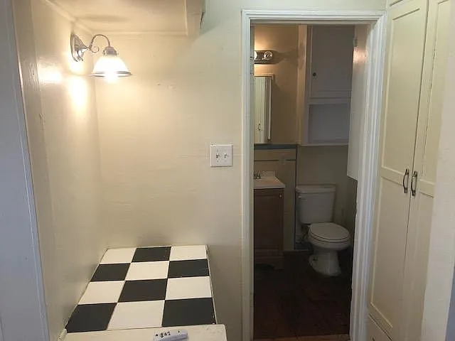 3425 Fairmount Blvd #12 — Photo 13