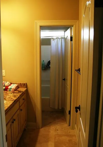 9322 Milbank Dr — Photo 14