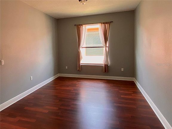 5th image of 214 Monterey St