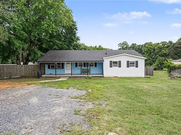 757 S Stout Rd, Randleman, NC 27317