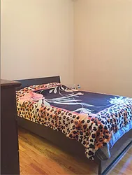 Rented by R New York