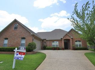 3872 Broadmoore Ct, Tyler, TX 75707