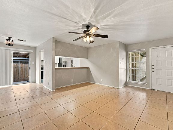 5th image of 12212 Ridge Crown St