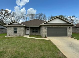 5605 Price Plantation Rd, Baker, FL 32531