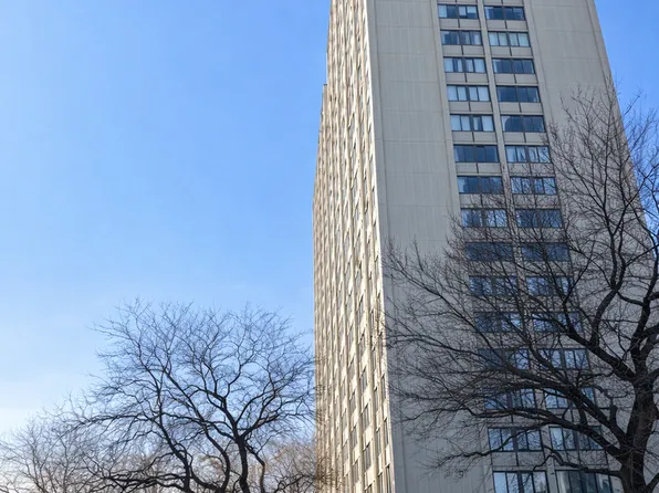 4800 S Lake Park Ave #1009A, Chicago, IL 60615