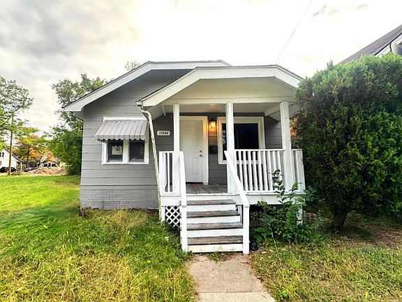 2nd image of 15844 Wildemere St