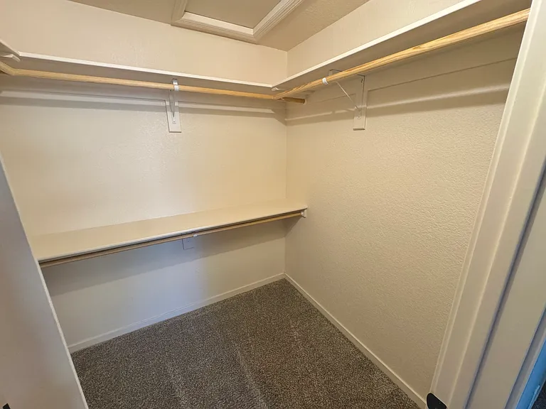 1618 W Brooks St — Photo 15